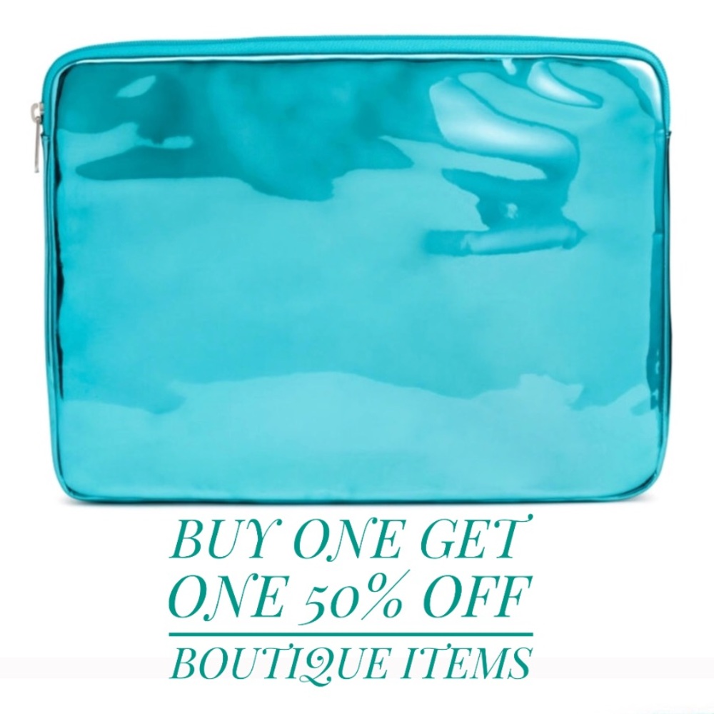 👣 {H&M} Laptop Case in Blue Metallic - Picture 1 of 8